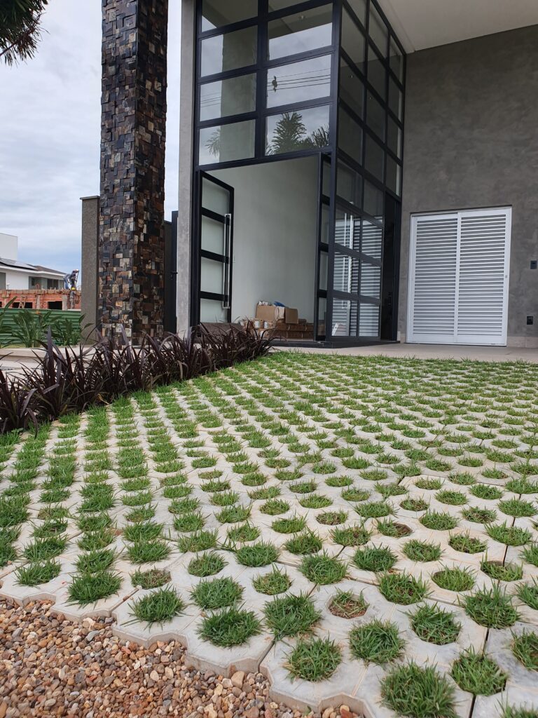 Concregrama de 5 furos em instalação.
